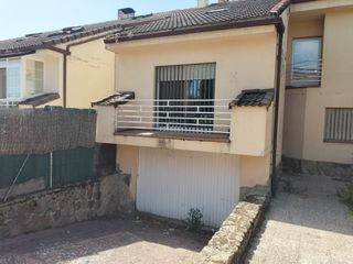 Casa aparellada a CERCADO REDONDO DEL 8