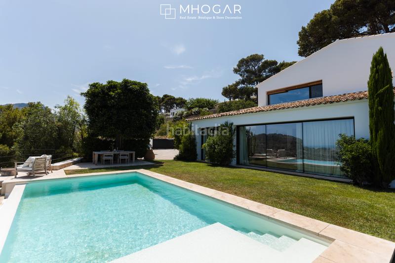 Foto 3ba00859-2a05-4944-92a3-35c0eeb77a30. Alquiler masía exclusive rental - timeless design, mediterranean views in la costa blanca! en Benissa