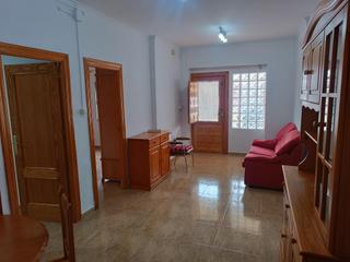 Haus in Los Dolores. Planta baja en venta zona hispanoamérica los dolores