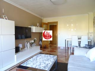 Pis a Ensanche. Coqueto piso en venta de 3 dormitorios completamente amueblado y