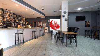 Appartement à Barrio Peral-San Félix. Local comercial en venta en san félix!