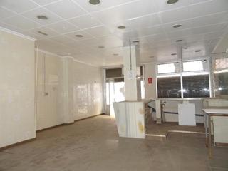 Lloguer Local Comercial a San Ginés. Local comercial en alquiler en zona estación!