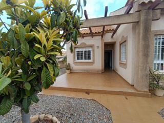 Casa a Barrio Peral-San Félix. En venta planta baja con buhardilla y garaje en vereda de san fe