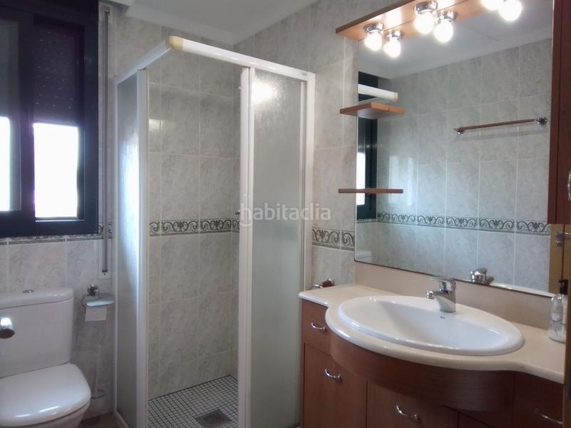 Foto 0093af51-4903-4681-8a05-d6aeb7d1a84d. Casa amb piscina a Deltebre