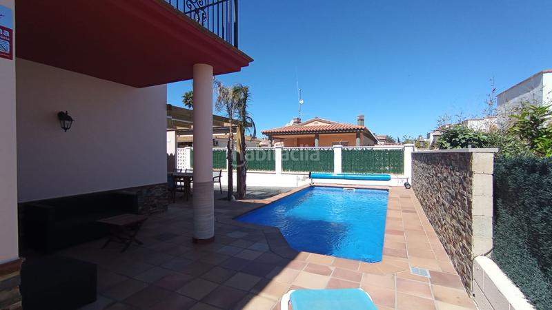 Foto 6c9ecfc7-d301-481f-b5ee-b9ef6b632466. Casa amb piscina a Deltebre