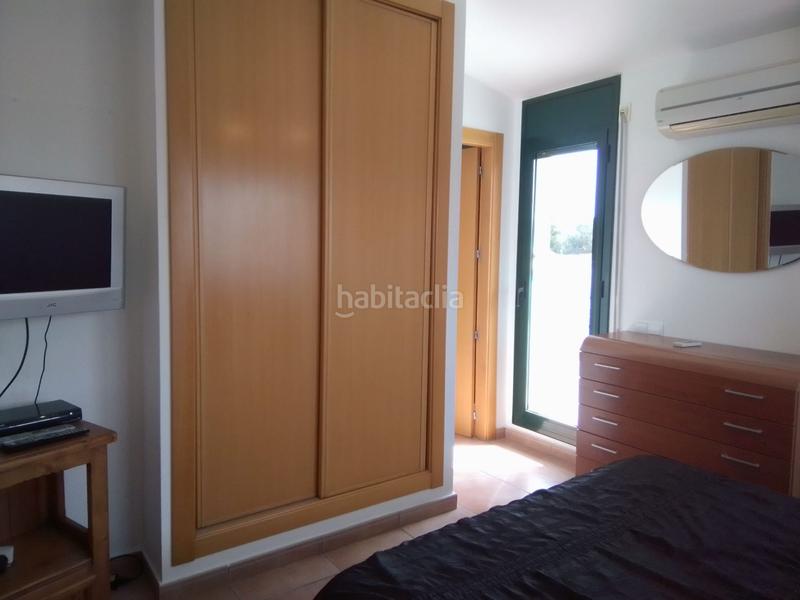 Foto dc72072c-1e05-4d18-beb2-f7c5d7153524. Casa amb piscina a Deltebre