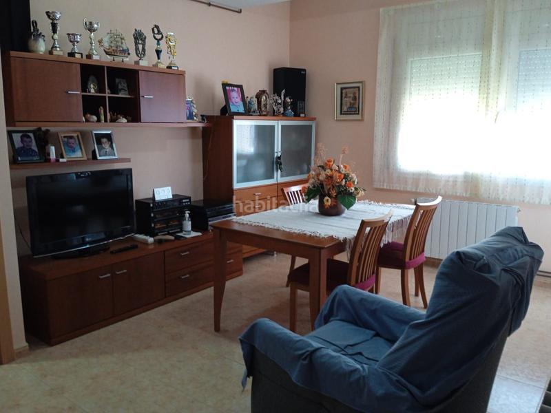 Foto 22f77933-84a1-488a-9e54-8bdab90bc0e1. Dúplex amb calefacció aparcament a Ampolla (L´)