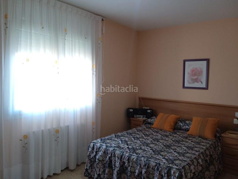 Foto 62474c09-aa06-450d-ade4-7d2d2855e3f8. Dúplex amb calefacció aparcament a Ampolla (L´)