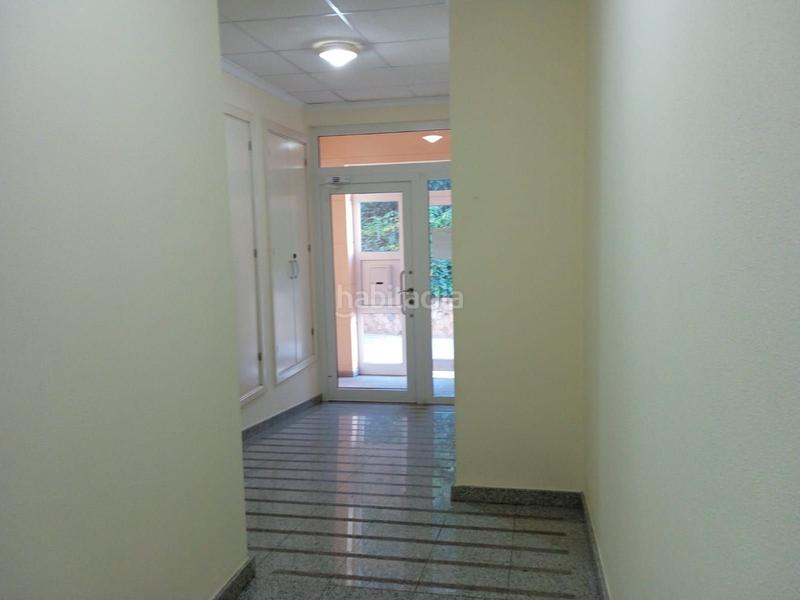 Foto 6613adff-dfb7-414f-a05a-aa1ef100f68f. Dúplex amb calefacció aparcament a Ampolla (L´)