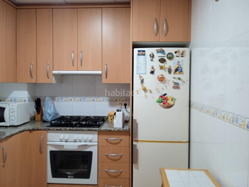 Foto 7bda3a20-0611-49fc-b1c5-5a6355b3e914. Dúplex amb calefacció aparcament a Ampolla (L´)