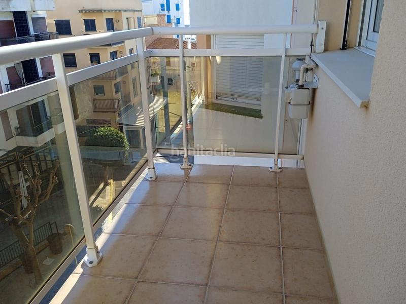 Foto e70a3d6c-a2bf-42cf-8f5d-cbb59813df0a. Dúplex amb calefacció aparcament a Ampolla (L´)