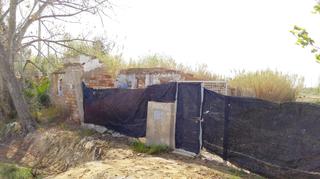 Finca rústica  71. Finca rústica con casa de campo en venta en zona deltaica delteb