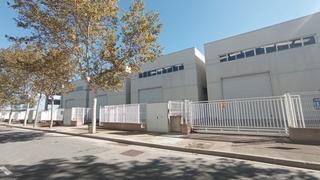 Miete Fabrikhalle  Berlin. Nave de alquiler en poligo tosses de amposta
