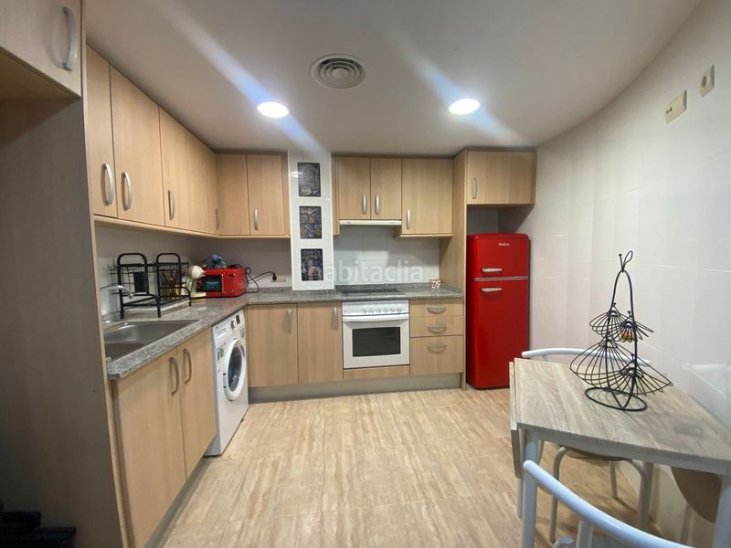 Foto bdbf6c1a-7243-42ed-bc09-860cd2b8eb7e. Apartament a Camarles