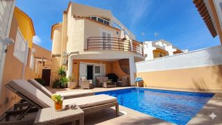 Chalet in Playa Grande-Castellar. Chalet 4 dormitorios piscina privada,pto. mazarrón.