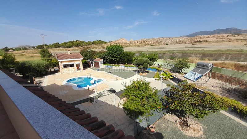 Foto 06351c16-348c-4aa5-9440-015bddeec41b. Xalet amb aparcament piscina a Totana