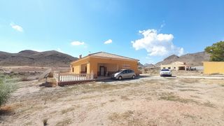 Xalet  N/a. Chalet en pastrana 4 dormitorios 3 baños