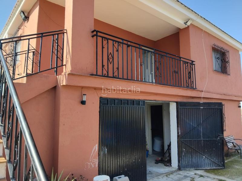 Foto e5e130f2-16cd-40b9-9c18-6f3687abcd3a. Casa aoc vende casa independiente en terreno de 2797m2, con piscina y garage en Palomeque