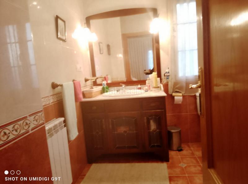 Foto 0f3ce48f-853d-4553-a548-d634f02762db. Casa a schiera con riscaldamento parcheggio in Yuncos