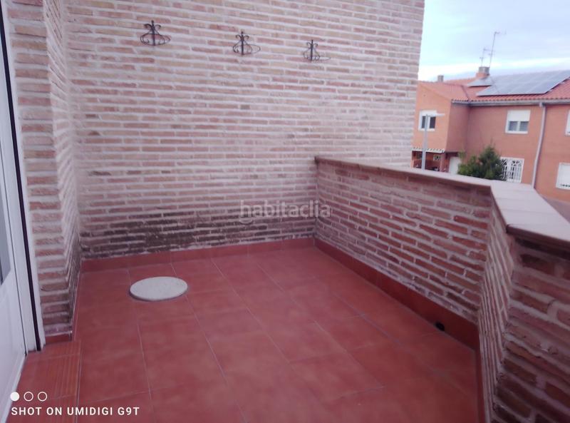 Foto 150d9b55-9595-41ab-8415-4d4fd5ba3cd8. Casa a schiera con riscaldamento parcheggio in Yuncos