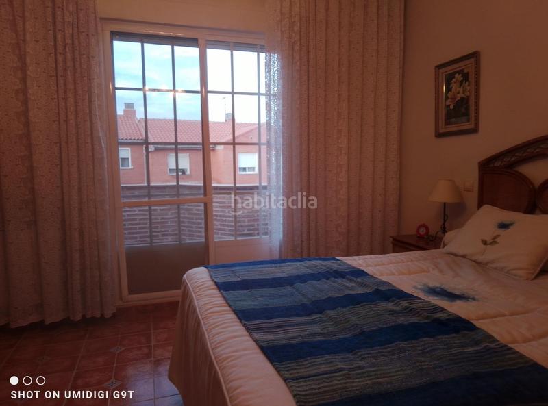 Foto 2b8e0658-3566-4294-8afe-8144340b5e90. Casa a schiera con riscaldamento parcheggio in Yuncos