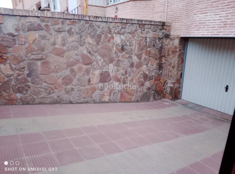 Foto 6d0f9dd8-8e0e-4f20-8b04-6212fb1dc19e. Casa a schiera con riscaldamento parcheggio in Yuncos