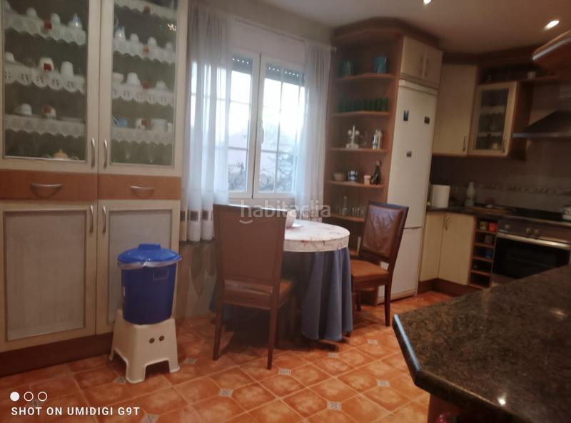 Foto 78bcde8e-2b9c-4a2e-b10d-31e7b360c6db. Casa a schiera con riscaldamento parcheggio in Yuncos