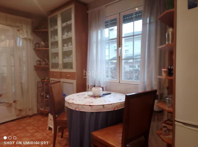 Foto b9f00e28-b413-4a36-8a5a-9d7631df7810. Casa a schiera con riscaldamento parcheggio in Yuncos