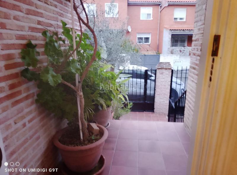 Foto fd1b9757-ef95-4632-aad0-06720c52df55. Casa a schiera con riscaldamento parcheggio in Yuncos