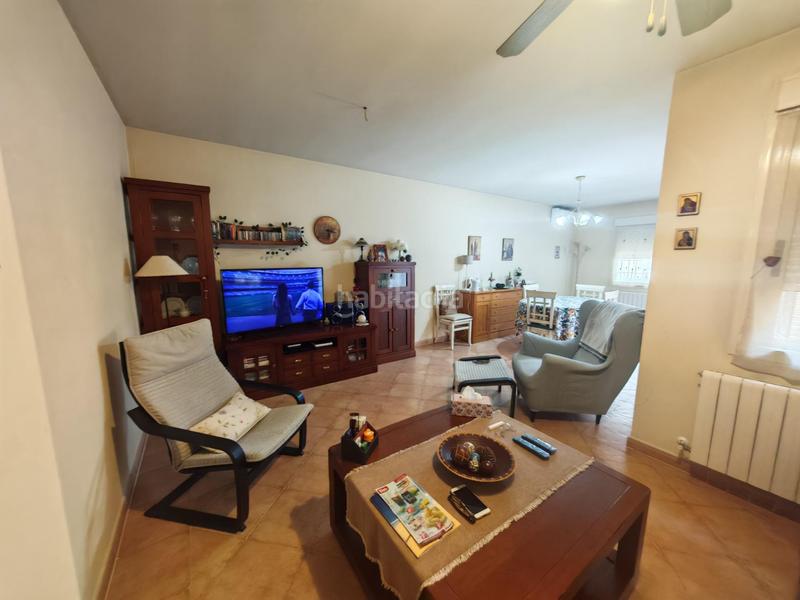 Foto 596b28c6-9c35-4e1f-add7-a769c6268051. Chalet aoc vende chalet , 4 habitaciones, 3 baños, garage y patio exterior e interior en Illescas