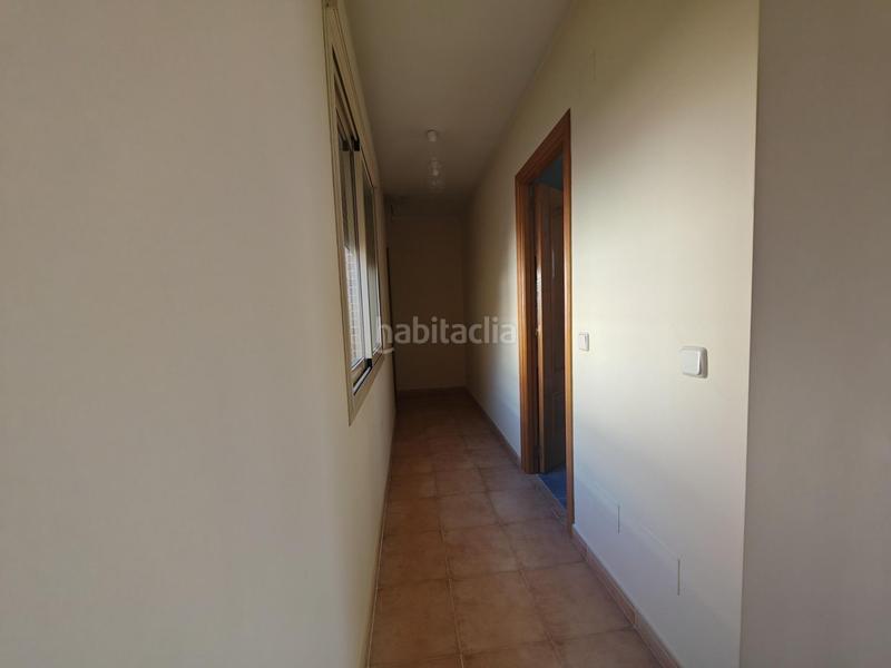 Foto bb216b0f-d694-4ba6-a7f1-57bd22342d8e. Chalet aoc vende chalet , 4 habitaciones, 3 baños, garage y patio exterior e interior en Illescas