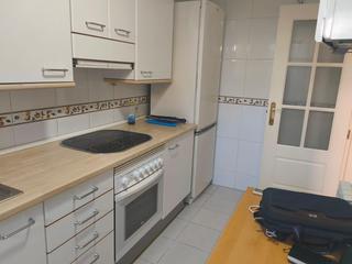 Pis a Santa Bárbara. Aoc vende piso en barrio santa barbara, 2 hab, 1 baño, 1 aseo y
