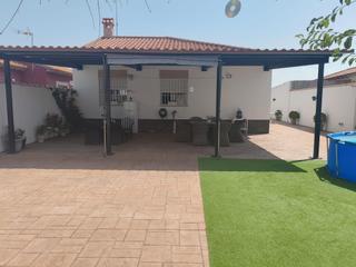 Xalet a Carmena. Aoc vende chalet 3 hab,2 baños,patio