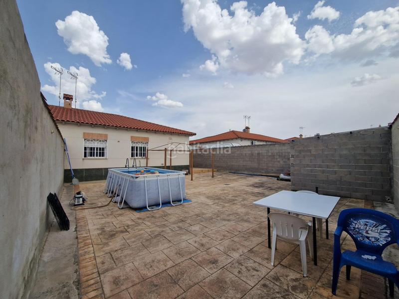 Foto 09b762ea-380e-4cc2-96d1-edf0d8bf8432. Casa aparellada amb calefacció aparcament piscina a Carmena