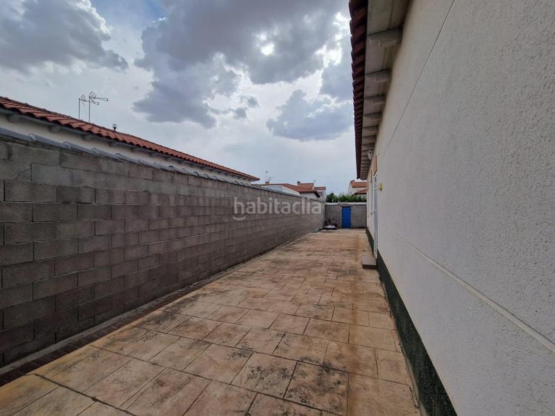 Foto a7bb634c-26a2-4f55-885d-70803096a2c4. Casa aparellada amb calefacció aparcament piscina a Carmena