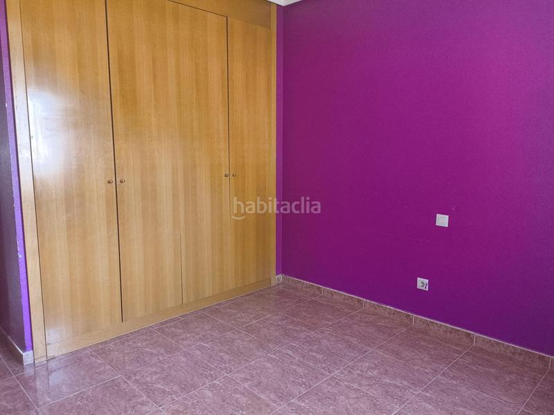 Foto 1508fe7d-4e38-4a65-8e2f-331c578c1e6d. Casa adossada amb calefacció aparcament a Las Lomas Seseña