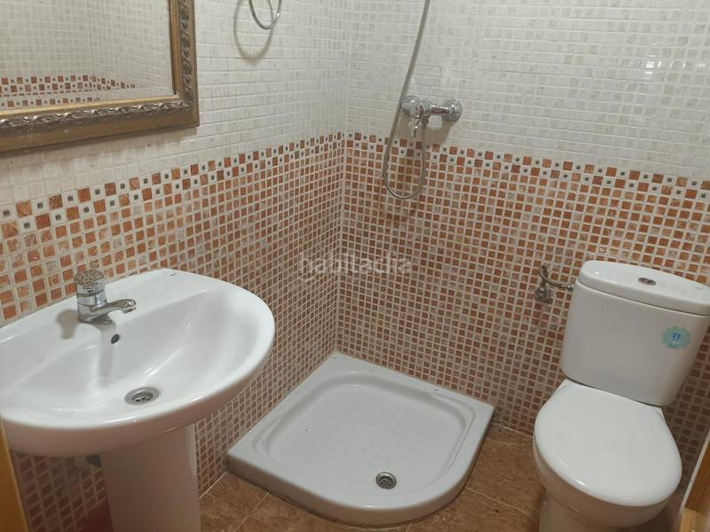 Foto 1d9fefea-8d71-4264-a178-80013eb85df3. Casa adossada amb calefacció aparcament a Las Lomas Seseña