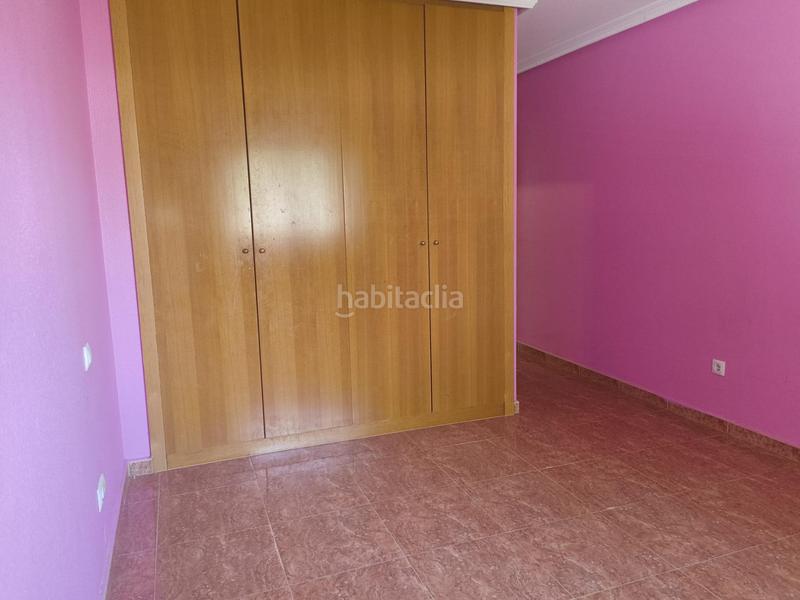 Foto 7752a3ac-908a-4863-802c-0c8de1be71ac. Casa adossada amb calefacció aparcament a Las Lomas Seseña