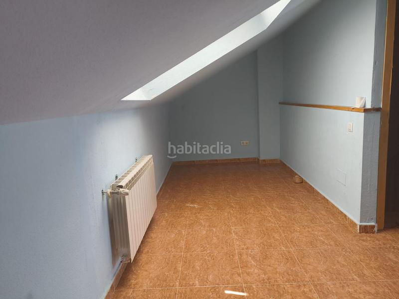 Foto 9d3fbdc0-f238-4800-ac9a-4743465b0a82. Casa adossada amb calefacció aparcament a Las Lomas Seseña