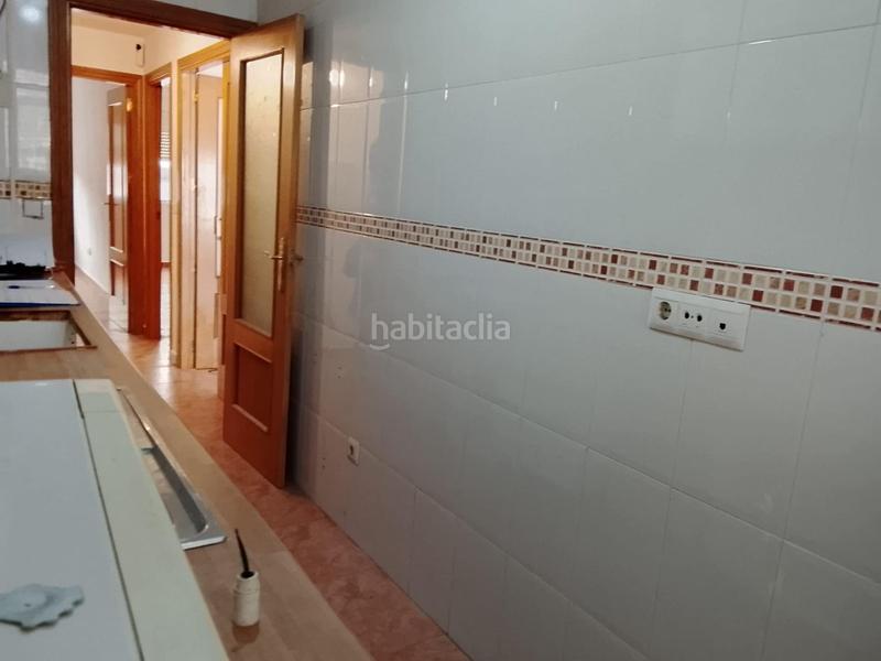 Foto d210a88a-bc5a-4f4b-a02d-7690ffe2252c. Planta baixa amb calefacció aparcament a Yuncler