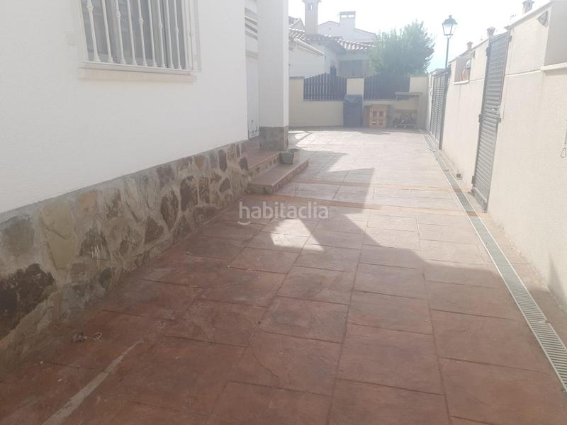 Foto b1627161-6187-4a94-afdf-13410b729a44. Chalet con riscaldamento parcheggio piscina in Carmena