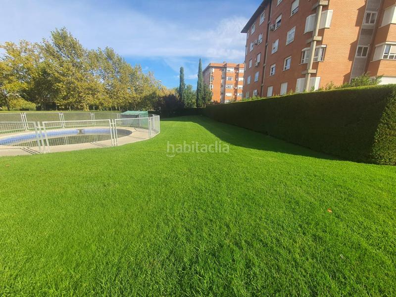 Foto 793517e8-8f47-497d-8c8c-711d3cae839f. Rez-de-chaussée avec chauffage parking piscine dans Fuenlabrada