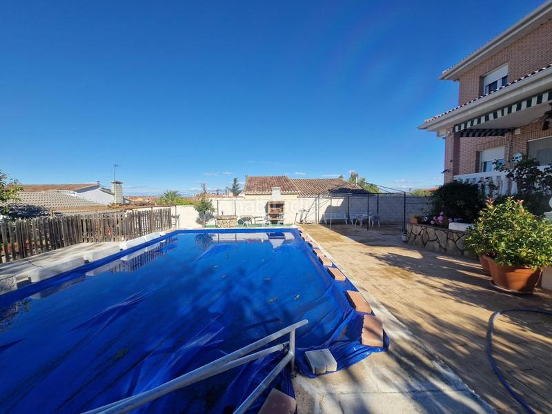 Foto 0666bea1-5ecf-49cf-9b1f-0a19193ae064. Chalet con riscaldamento parcheggio piscina in Álamo (El)