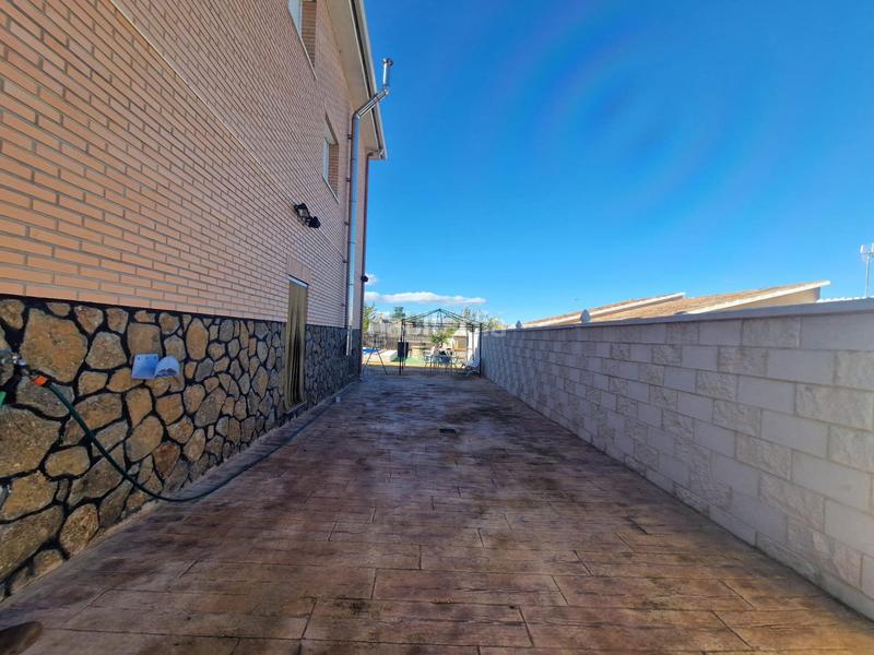 Foto fa705de1-f8da-4941-8bcb-354f0df14609. Chalet con riscaldamento parcheggio piscina in Álamo (El)