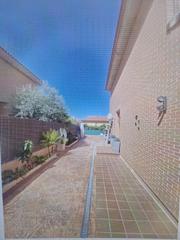 Casa pareada en Erustes. Aoc vende chalet pareado en exclusiva y tranquila urbanización t