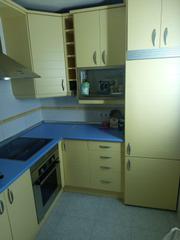 Appartamento in Yuncos. Aoc vende piso, en yuncos, 2hab, 1baño, cocina amueblada patio y