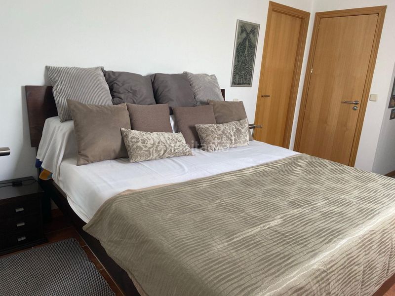 Foto 01b9fc6c-f0e6-415b-b4a1-c15ff51630d1. Casa aparellada amb aparcament piscina a Méntrida