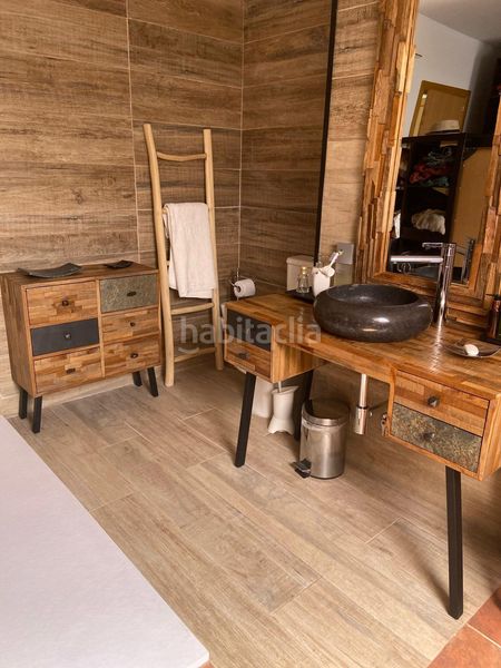 Foto 08ee8108-f7da-4d22-9d2d-896ac74135bb. Casa aparellada amb aparcament piscina a Méntrida