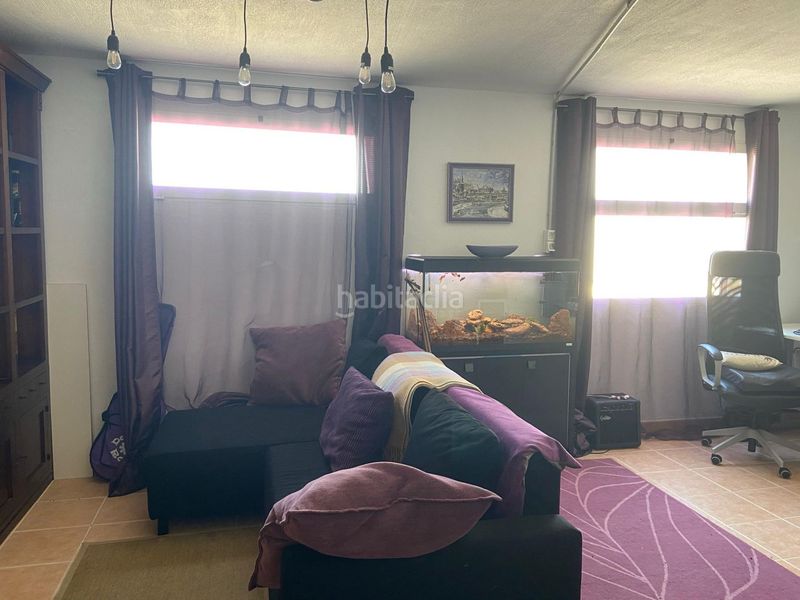 Foto 0ad7d24d-007a-40d7-8e3c-8bd8f32ab472. Casa aparellada amb aparcament piscina a Méntrida