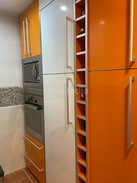 Foto 9c2be3fa-8701-44d9-9cb0-01f1a4829fdc. Casa aparellada amb aparcament piscina a Méntrida